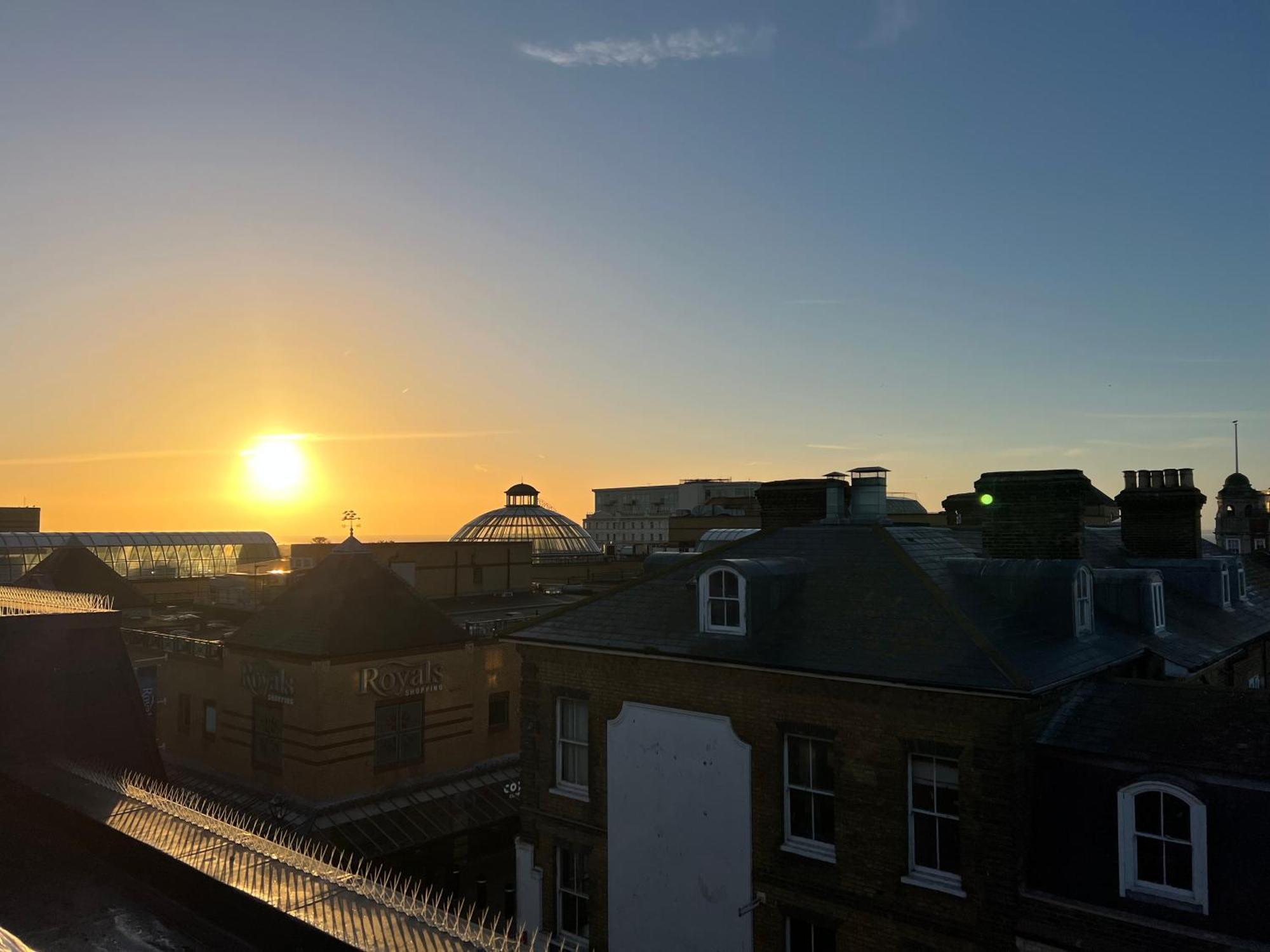 Stunning New Penthouse Apartment Southend-on-Sea Bagian luar foto
