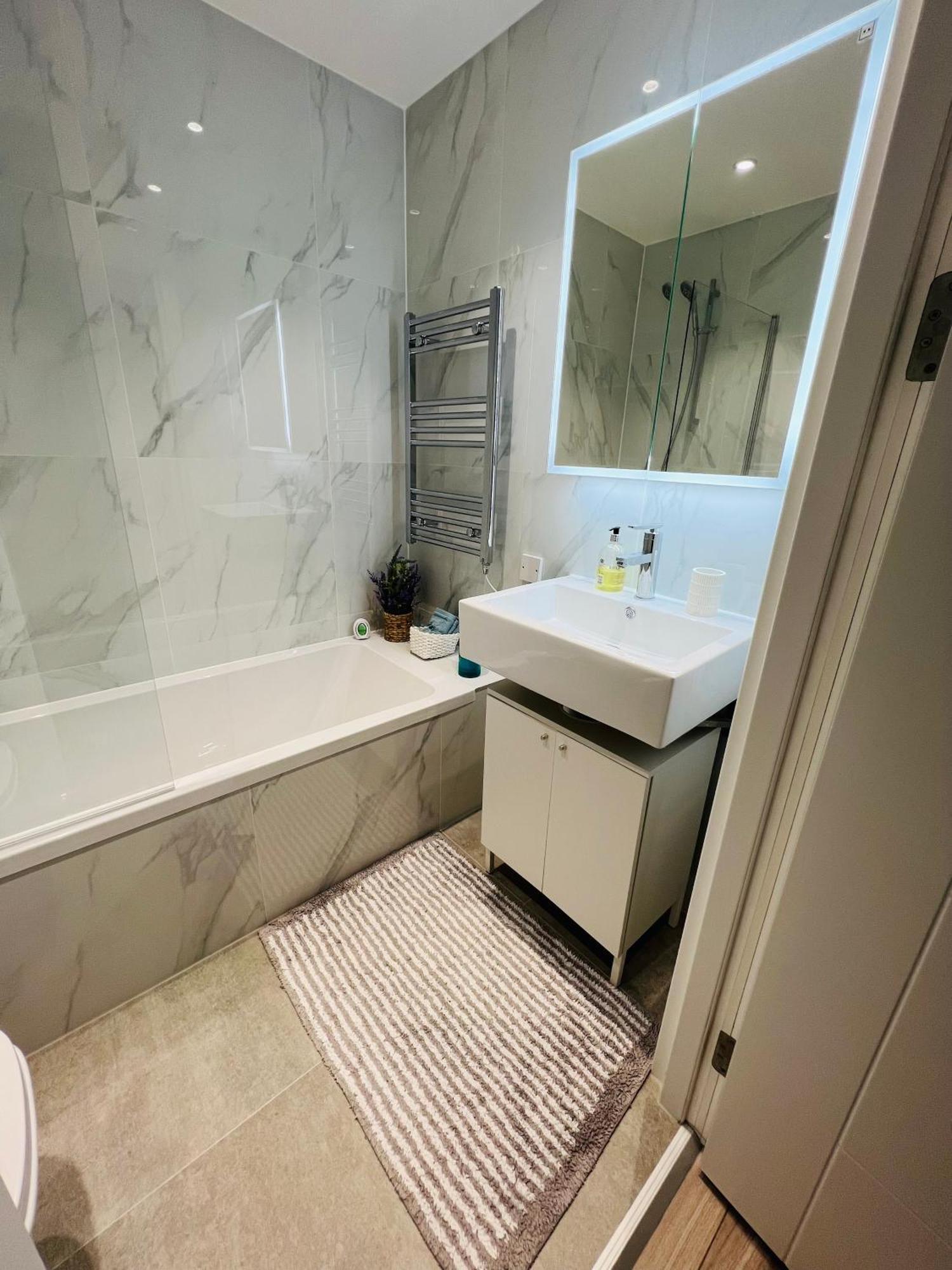 Stunning New Penthouse Apartment Southend-on-Sea Bagian luar foto